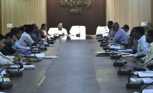 सुशासन तिहार 2025  के अंतर्गत प्राप्त आवेदनों के गुणवत्तापूर्ण निराकरण के लिए समीक्षा बैठक का हुआ आयोजन