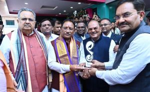  मुख्यमं ने 'बॉर्नियो मदर एंड चाइल्ड केयर हॉस्पिटल' का किया शुभारंभ