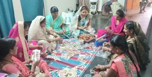 मिलेट्स से स्वादिष्ट व्यंजन बना रही महिला समूह, बढ़ रही मांग और सफलता मिलेट्स से स्वादिष्ट व्यंजन बना रही महिला समूह, बढ़ रही मांग और सफलता