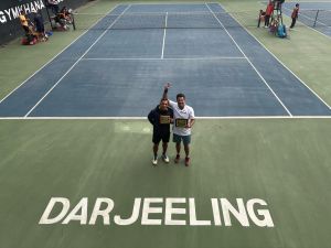 कोहिनूर गोवर्धन ने दार्जिलिंग में जीता पहला मास्टर्स खिताब, MT-200 टेनिस टूर्नामेंट में युगल वर्ग में रचा इतिहास