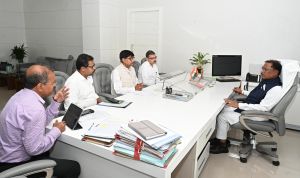 मुख्यमंत्री ने कर्रेगुट्टा पहाड़ी पर जारी एंटी नक्सल ऑपेरशन का अपडेट लिया मुख्यमंत्री ने कर्रेगुट्टा पहाड़ी पर जारी एंटी नक्सल ऑपेरशन का अपडेट लिया