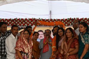 उप मुख्यमंत्री अरुण साव सामूहिक आदर्श विवाह समारोह में हुए शामिल उप मुख्यमंत्री अरुण साव सामूहिक आदर्श विवाह समारोह में हुए शामिल