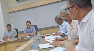  रेत के अवैध खनन एवं परिवहन पर सख्ती के निर्देश