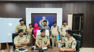 वीजा समाप्ति के बाद भी भिलाई में रह रहे थे बांग्लादेशी पति-पत्नी, एसटीएफ ने पकड़ा वीजा समाप्ति के बाद भी भिलाई में रह रहे थे बांग्लादेशी पति-पत्नी, एसटीएफ ने पकड़ा