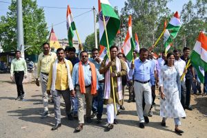 मरवाही जनपद के ग्राम पंचायत सिवनी में जिला स्तरीय तिरंगा यात्रा निकाली गई
