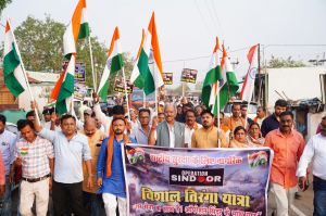  सेना के शौर्य और पराक्रम को नमन करते हुए जिले के नगरीय निकायों तथा गांव-गांव में निकली तिरंगा यात्रा