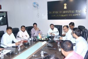  पावर कंपनी के अध्यक्ष डॉ. रोहित यादव ने ली समीक्षा बैठक