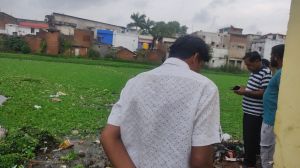 निगम जोन 4 द्वारा वार्ड 57 के सतबहनिया तालाब को जलकुम्भी से मुक्त करने अभियान निगम जोन 4 द्वारा वार्ड 57 के सतबहनिया तालाब को जलकुम्भी से मुक्त करने अभियान