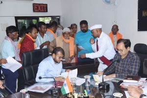  कलेक्टर ने जनदर्शन में सुनी लोगों की समस्याएं