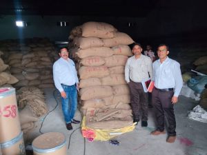  खरीफ सीजन हेतु खाद -बीज का किसान शीघ्र करें उठाव