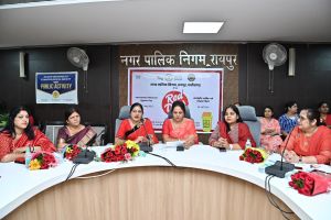 रेड डॉट कैंपेन को लेकर महिलाओं की जागरूकता कार्यशाला रेड डॉट कैंपेन को लेकर महिलाओं की जागरूकता कार्यशाला