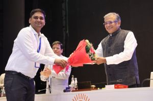  लोकतंत्र को मजबूत करने भारत निर्वाचन आयोग की बड़ी पहल 