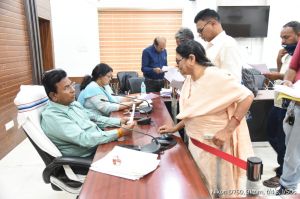  आरटीई के तहत अन्य स्कूल में प्रवेश दिलाने अभिभावक ने दिया आवेदन