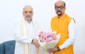   गृह मंत्री श्री शाह से राज्यपाल श्री डेका ने की सौजन्य भेंट