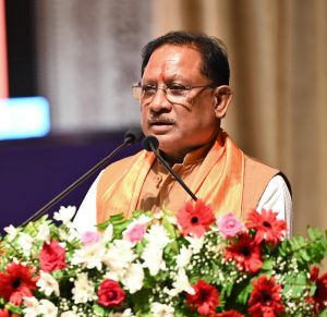  नक्सलवाद से लोकतंत्र की ओर लौटता बस्तर: 24 घंटे में 45 नक्सलियों ने किया आत्मसमर्पण