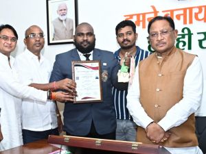  छत्तीसगढ़ के प्रेम राजन रौतिया ने इंटरनेशनल पावरलिफ्टिंग में दिलाया स्वर्ण पदक, मुख्यमंत्री से की मुलाकात