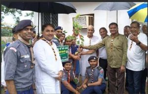  भारत स्काउट्स एवं गाइड्स द्वारा एक पेड़ माँ के नाम अभियान के तहत किया गया पौधरोपण