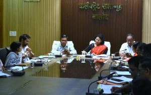 बालोद जिले में 20 जुलाई को आयोजित वृक्षारोपण कार्यक्रम को सफल बनाने सभी तैयारियां सुनिश्चित की जाए: कलेक्टर 