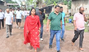 आयुक्त ने उद्योगो के केमिकल युक्त पानी का किया जांच  