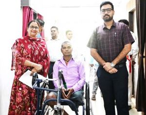  जन चौपाल में कलेक्टर श्री लंगेह ने सुनी जन समस्याएं