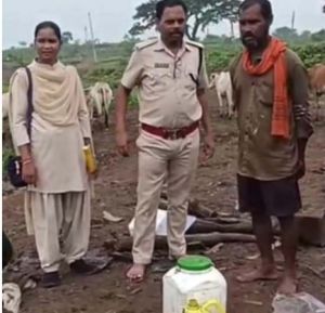  24 बल्क लीटर अवैध महुआ शराब एवं 400 किलोग्राम महुआ लाहन जब्त