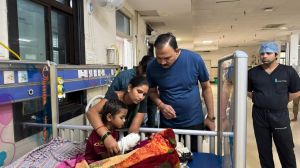  स्वास्थ्य मंत्री ने सुबह 7 बजे किया डीकेएस अस्पताल का आकस्मिक निरीक्षण