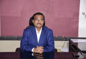 संभाग स्तरीय युवा संसद 2025 की तैयारियों को लेकर आयुक्त कावरे ने ली समीक्षा बैठक