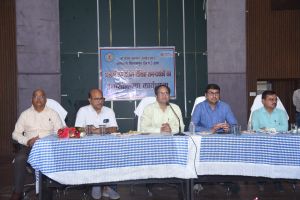 बच्चों के समग्र विकास के लिए बनाएं कार्ययोजना : कलेक्टर