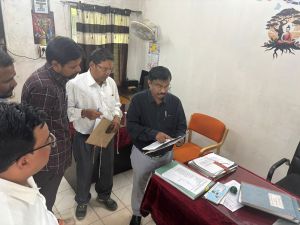 संभागायुक्त कावरे का तिल्दा नेवरा विकासखण्ड में औचक निरीक्षण, दिए आवश्यक निर्देश संभागायुक्त कावरे का तिल्दा नेवरा विकासखण्ड में औचक निरीक्षण, दिए आवश्यक निर्देश