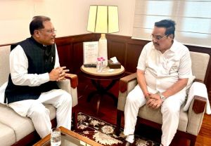 मुख्यमंत्री विष्णुदेव साय ने केंद्रीय जलशक्ति मंत्रीसी आर पाटिल से की मुलाकात, बोधघाट परियोजना पर हुई चर्चा मुख्यमंत्री विष्णुदेव साय ने केंद्रीय जलशक्ति मंत्रीसी आर पाटिल से की मुलाकात, बोधघाट परियोजना पर हुई चर्चा