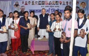  मिनीमाता ने सामाजिक कुरीतियों और बुराई के खिलाफ किया आजीवन संघर्ष - विधानसभा अध्यक्ष डॉ. रमन सिंह