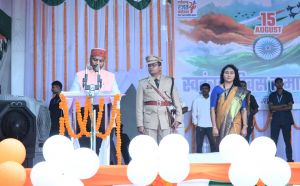 जिला मुख्यालय बालोद में भव्य एवं गरिमामय ढंग से मनाया गया स्वतंत्रता दिवस समारोह