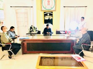 खरीफ फसल सिंचाई हेतु पानी वितरण पर संभागायुक्त ने की बैठक