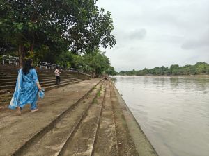   महापौर के निर्देश पर निगम टीम ने महादेवघाट की लगातार सफाई करवाकर स्वच्छता कायम की 