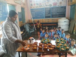  प्रोजेक्ट &lsquo;आओ बांटे खुशियां&rsquo;: जन्मदिन पर अधिकारियों-कर्मचारियों ने बच्चों संग मनाया उत्सव