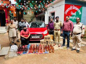 आबकारी विभाग ने मध्य प्रदेश की अवैध मदिरा और 1 वाहन किया जप्त, 1 आरोपी गिरफ्तार आबकारी विभाग ने मध्य प्रदेश की अवैध मदिरा और 1 वाहन किया जप्त, 1 आरोपी गिरफ्तार