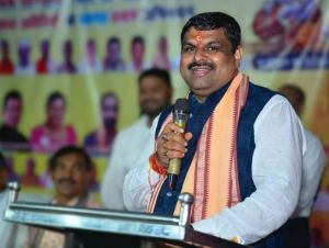 दुर्गवासियों को बड़ी सौगात - महाराजा चौक से बोरसी तक फोरलेन, निर्माण हेतु 23.96 करोड़ की स्वीकृति दुर्गवासियों को बड़ी सौगात - महाराजा चौक से बोरसी तक फोरलेन, निर्माण हेतु 23.96 करोड़ की स्वीकृति