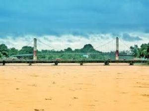 जल के तेज बहाव के चलते इंटेकवेल की इनलेट जाली में कचरा फंसने की सम्भावना हो सकती है, रा वाटर में कमी आ सकती है - कार्यपालन अभियंता 