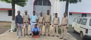 वन विभाग की बड़ी कार्रवाई: अवैध शिकारियों पर शिकंजा, एक आरोपी गिरफ्तार, 12 फरार वन विभाग की बड़ी कार्रवाई: अवैध शिकारियों पर शिकंजा, एक आरोपी गिरफ्तार, 12 फरार