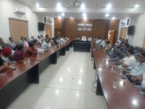 हेलमेट बिना पेट्रोल नहीं” लागू करने प्रशासन की गाइडलाइन जारी हेलमेट बिना पेट्रोल नहीं” लागू करने प्रशासन की गाइडलाइन जारी