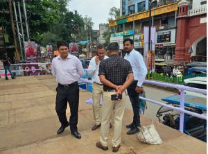     गणेश मूर्ति विसर्जन चल झांकी: निगम आयुक्त ने तैयारियों का लिया जायजा