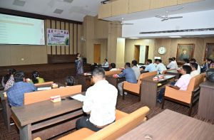   प्रधानमंत्री आवास योजना:   नगर निगम में हुई सीएससी/चाइस सेंटर / मोजस्क जनसुविधा केन्द्र संचालकों की बैठक 
