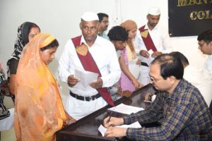  कलेक्टर ने जनदर्शन में सुनी लोगों की समस्याएं