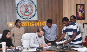  कलेक्टर ने जनदर्शन में पहुंचे जनसामान्य की सुनी शिकायत एवं समस्याएं