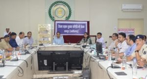  जिला सड़क सुरक्षा समिति की बैठक : यातायात व्यवस्था में सुधार को लेकर कलेक्टर ने दिए निर्देश