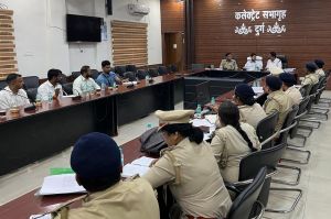 आबकारी विभाग की बैठक में दिए गए महत्वपूर्ण निर्देश आबकारी विभाग की बैठक में दिए गए महत्वपूर्ण निर्देश