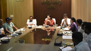 कलेक्टर ने ली जिले में खेल गतिविधियों के सफल संचालन, विकास एवं विस्तार के संबंध में खेल संघ एवं संस्थानों के प्रतिनिधियों की बैठक कलेक्टर ने ली जिले में खेल गतिविधियों के सफल संचालन, विकास एवं विस्तार के संबंध में खेल संघ एवं संस्थानों के प्रतिनिधियों की बैठक