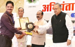 जितेंद्र उपाध्याय को उत्कृष्ट अभियंता पुरस्कार