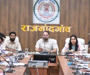  शासन की लोककल्याणकारी योजनाओं से जनमानस को लाभ दिलाने के लिए सक्रियतापूर्वक कार्य करने की जरूरत : कलेक्टर