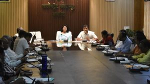  आदि सेवा पर्व के दौरान जनजातीय परिवार के लोगों को शासकीय योजनाओं से शत-प्रतिशत लाभ सुनिश्चित कराएं: मिश्रा